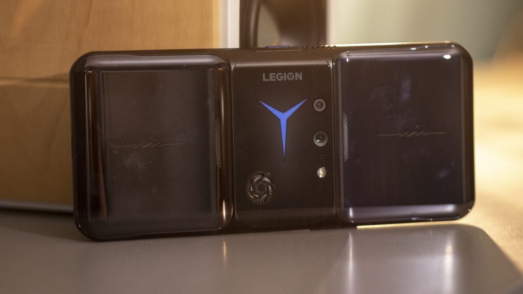 Lenovo Legion Phone Duel 2 de nuevo en el lateral