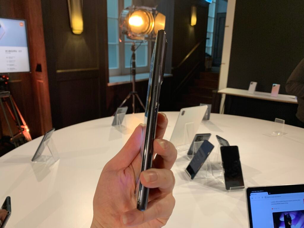 Lado Xiaomi 11T Pro