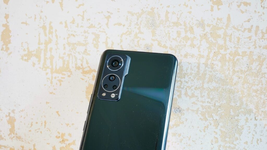 ZTE-Axon-30-5G-9