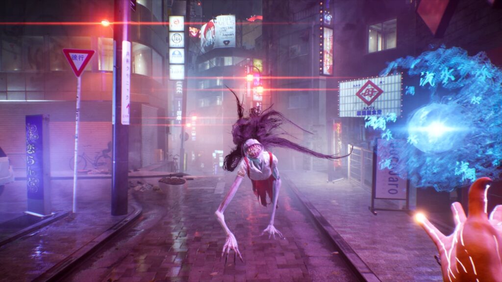 Combate con ataque de agua contra ghoul