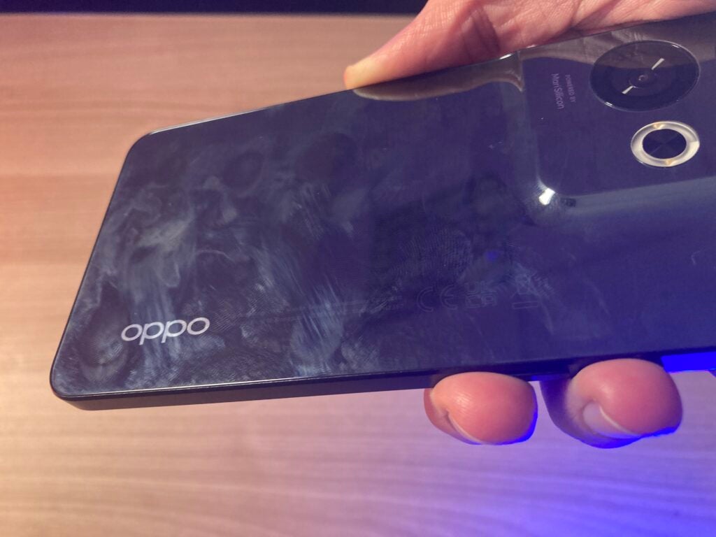 Oppo Reno 8 Pro smudged rear panel