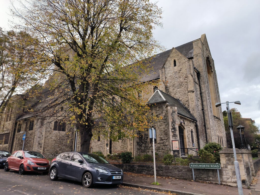 Photo of a church taken with the Xiaomi 12T phone