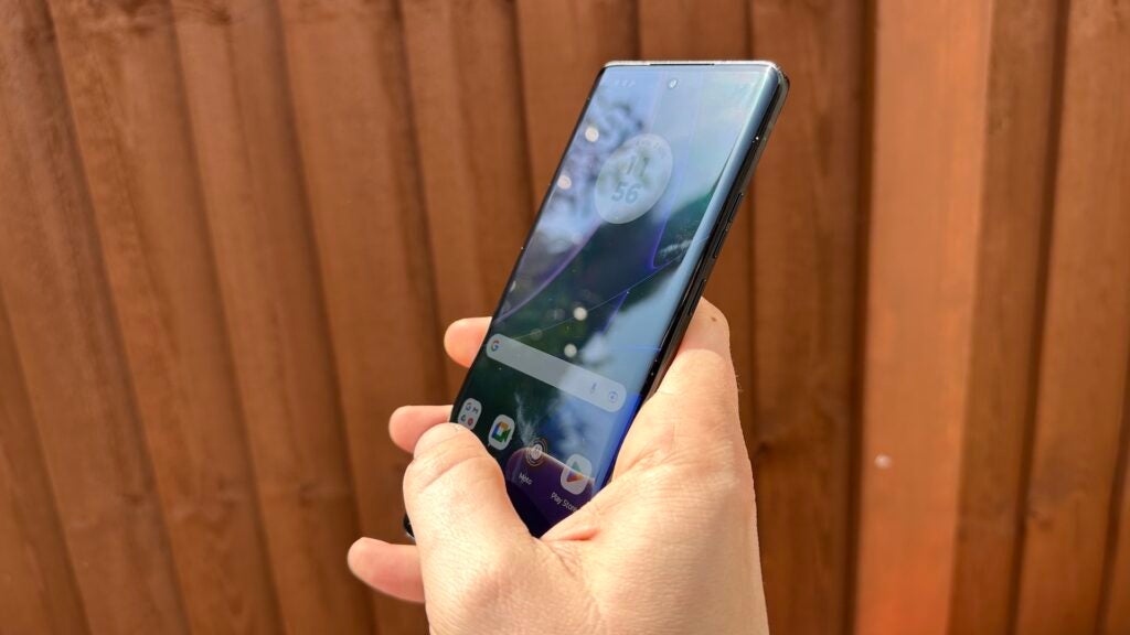 Motorola Edge 40 lateral